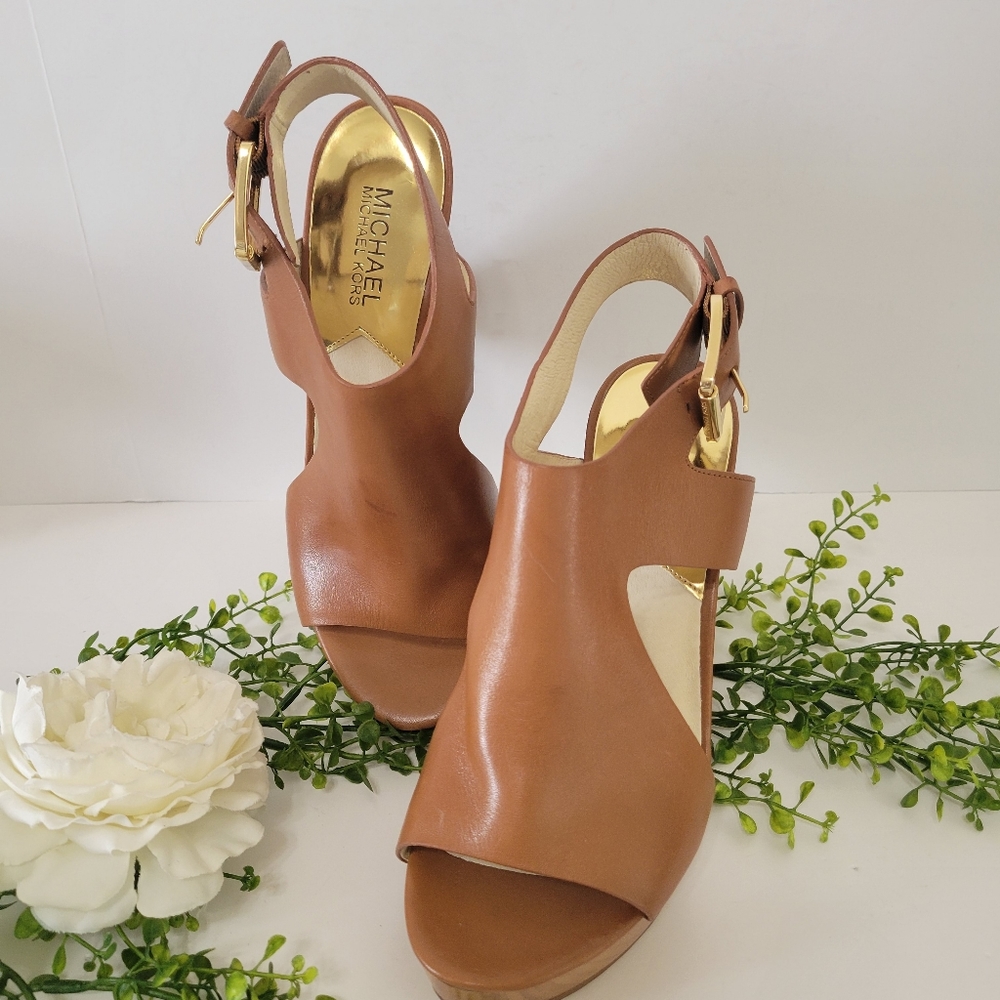 .SOLD. Michae,Michael kors wedge platform sandals women's size 7 - Picture 2 of 12